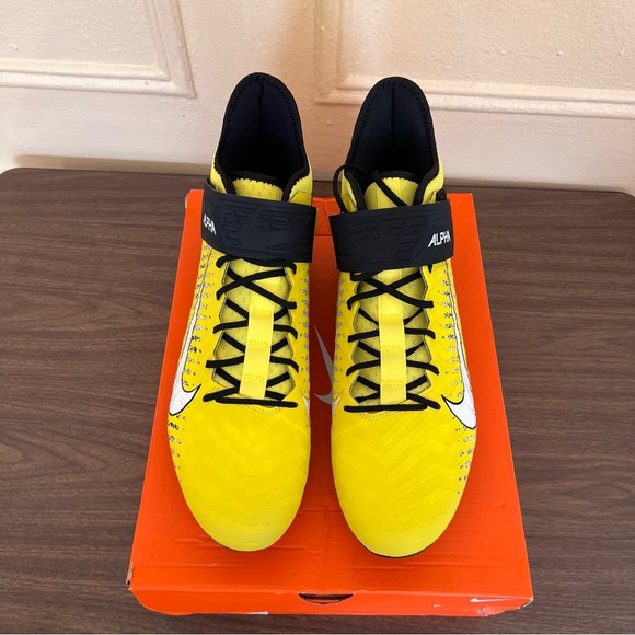 Nike Alpha Menace Pro 2 Mid Yellow Football Cleats - Picture 5 of 6